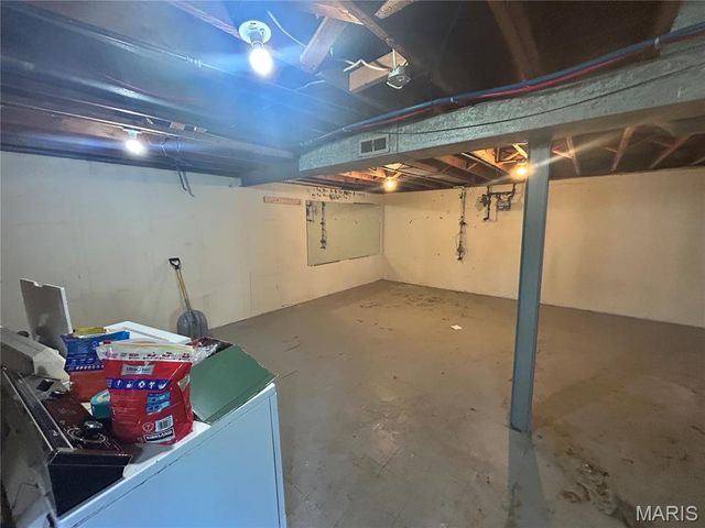 7243 General Sherman Lane, St Louis, MO 63123