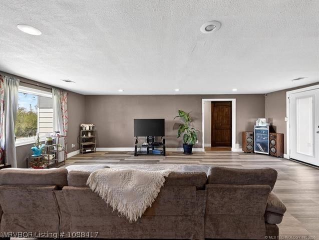 602 Martindale Lane, Pocola, OK 74902