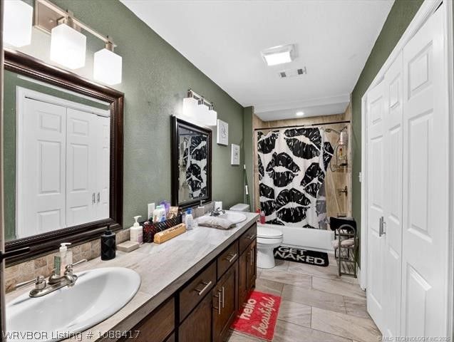 602 Martindale Lane, Pocola, OK 74902