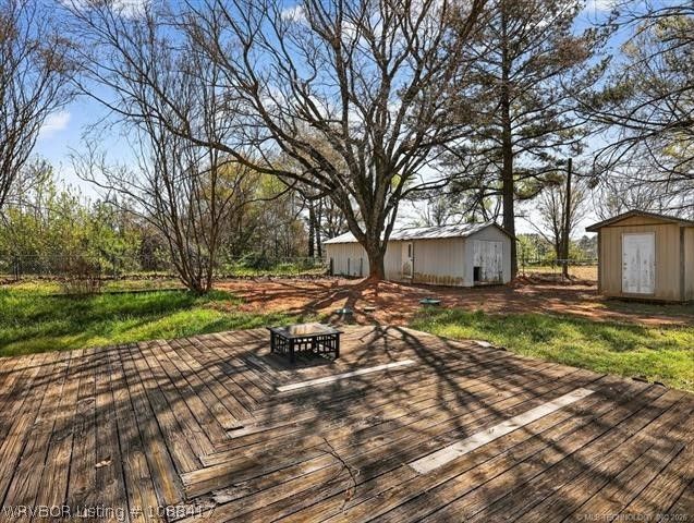 602 Martindale Lane, Pocola, OK 74902