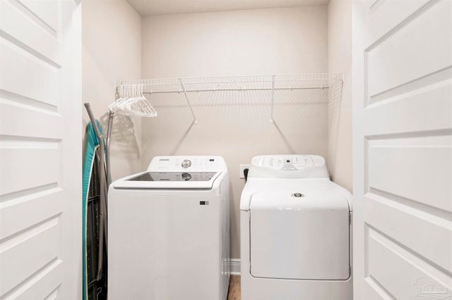 6001 Royal Port Ct, Pensacola, FL 32526