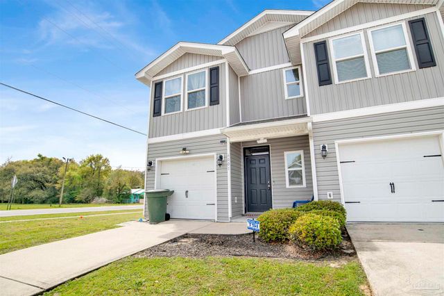 6001 Royal Port Ct, Pensacola, FL 32526