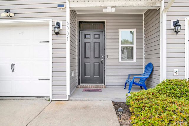 6001 Royal Port Ct, Pensacola, FL 32526