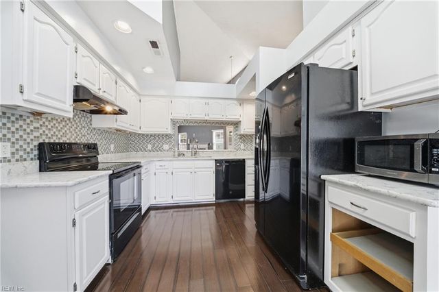 2808 Wakehurst CT, Virginia Beach, VA 23453