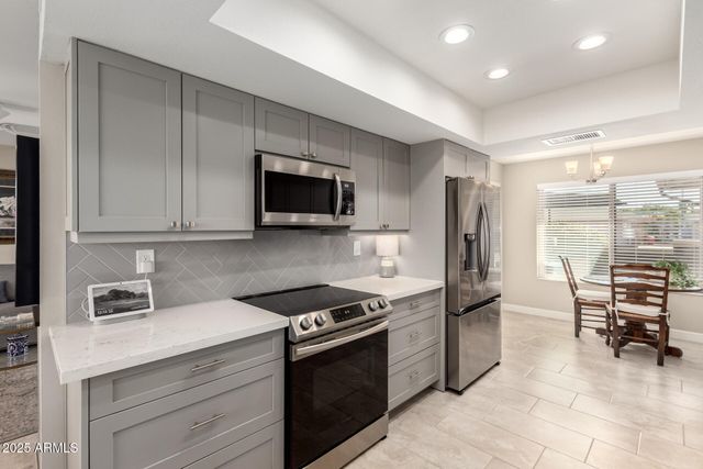 9608 W SHIPROCK Drive, Sun City, AZ 85351