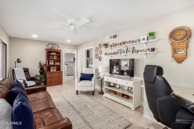 9608 W SHIPROCK Drive, Sun City, AZ 85351