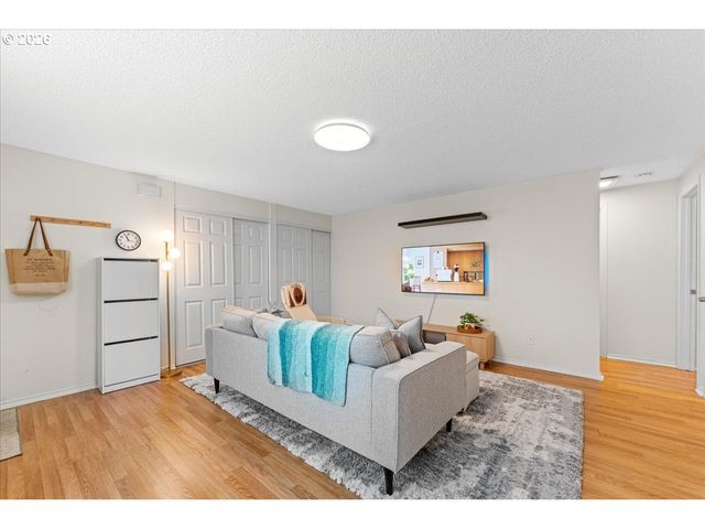 4904 Sw FRANKLIN Ave 2, Beaverton, OR 97005