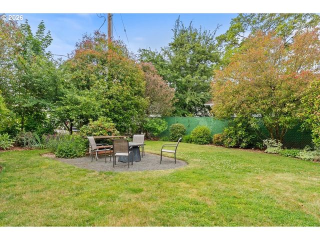 4904 Sw FRANKLIN Ave 2, Beaverton, OR 97005