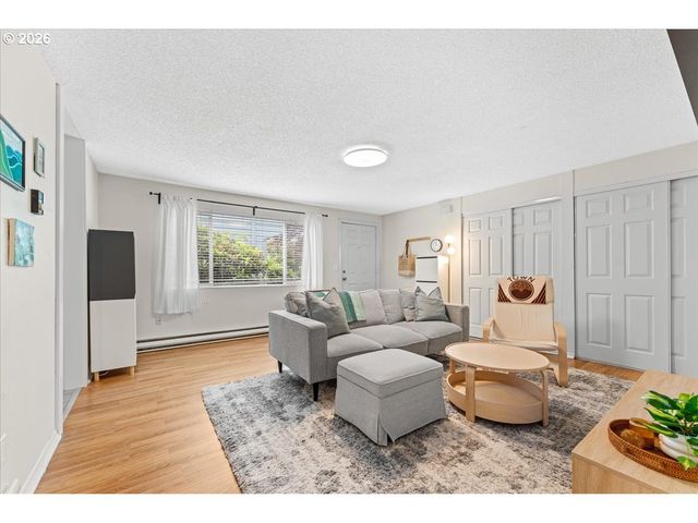 4904 Sw FRANKLIN Ave 2, Beaverton, OR 97005