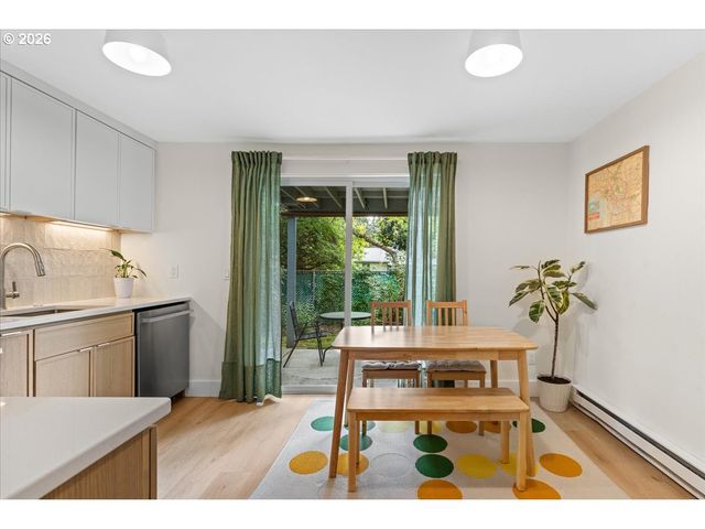 4904 Sw FRANKLIN Ave 2, Beaverton, OR 97005