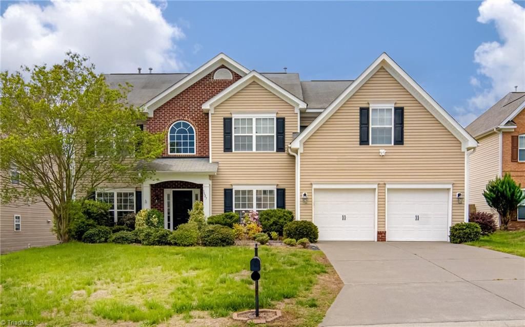 3527 Glenfield Lane, Clemmons, NC 27012