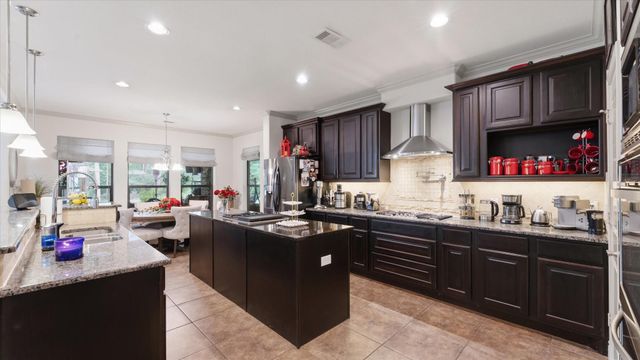 1270 Autumnwood Drive, Magnolia, TX 77354