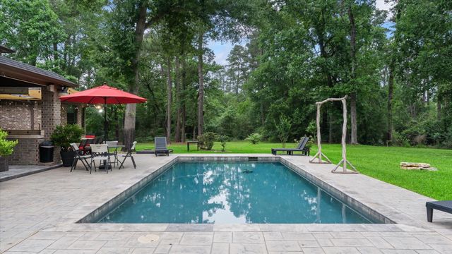 1270 Autumnwood Drive, Magnolia, TX 77354