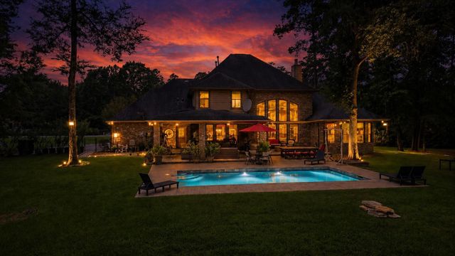 1270 Autumnwood Drive, Magnolia, TX 77354