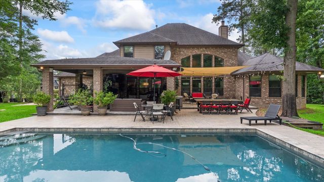1270 Autumnwood Drive, Magnolia, TX 77354