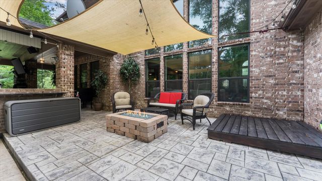 1270 Autumnwood Drive, Magnolia, TX 77354