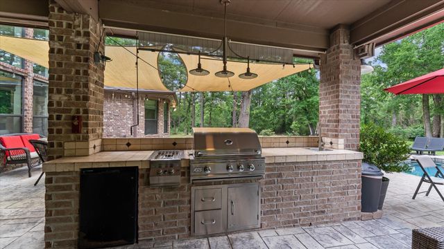 1270 Autumnwood Drive, Magnolia, TX 77354