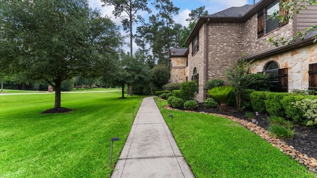 1270 Autumnwood Drive, Magnolia, TX 77354