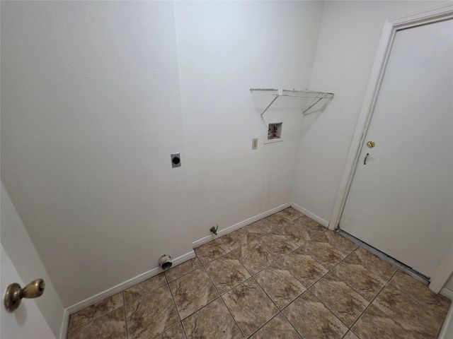 11726 Plumbrook Drive, Houston, TX 77099