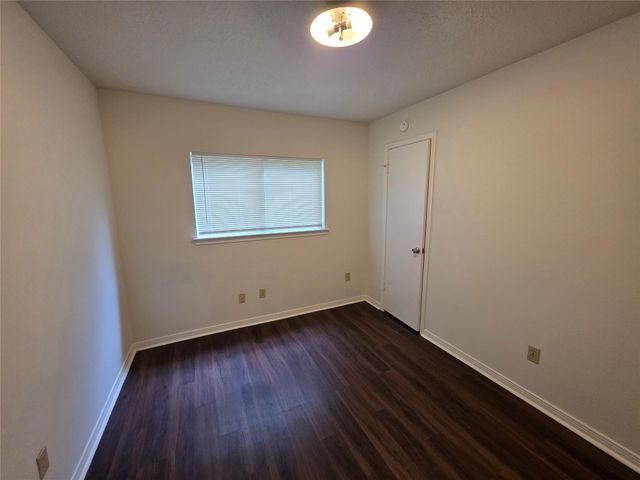 11726 Plumbrook Drive, Houston, TX 77099