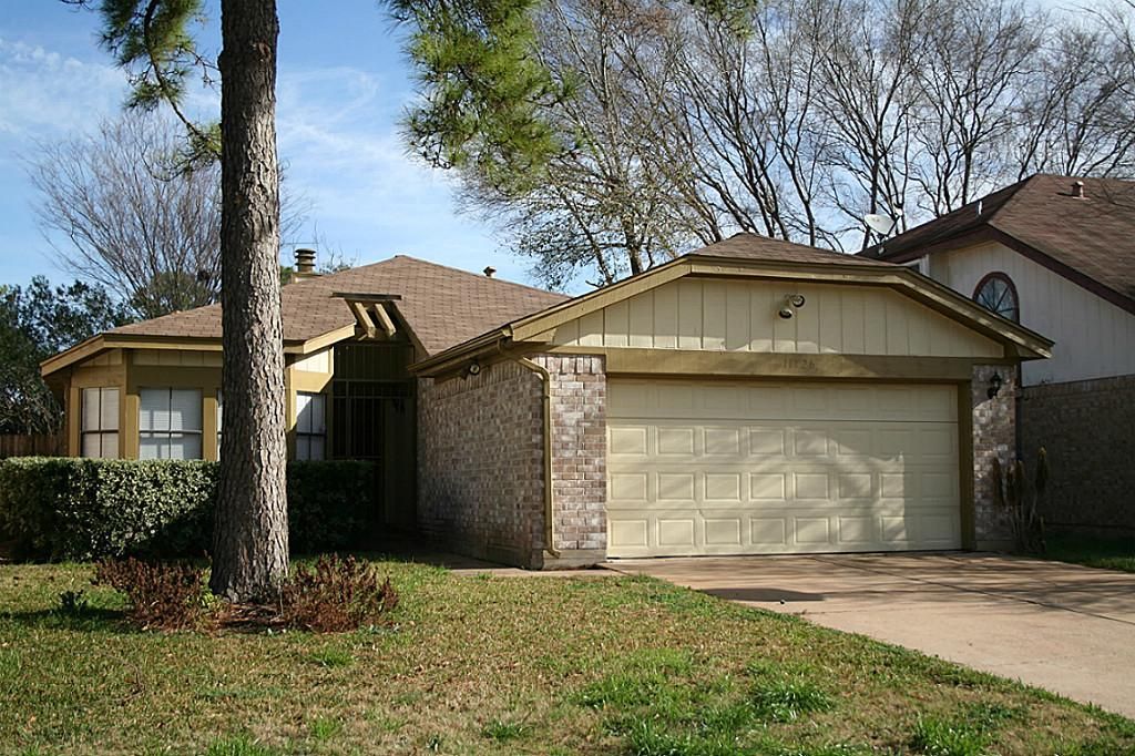 11726 Plumbrook Drive, Houston, TX 77099