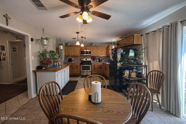 873 Carolee Circle, Biloxi, MS 39532