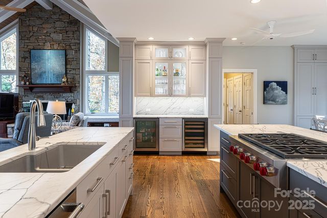 106 Woodglen Court, Flat Rock, NC 28731