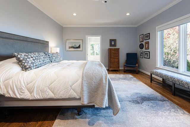 106 Woodglen Court, Flat Rock, NC 28731