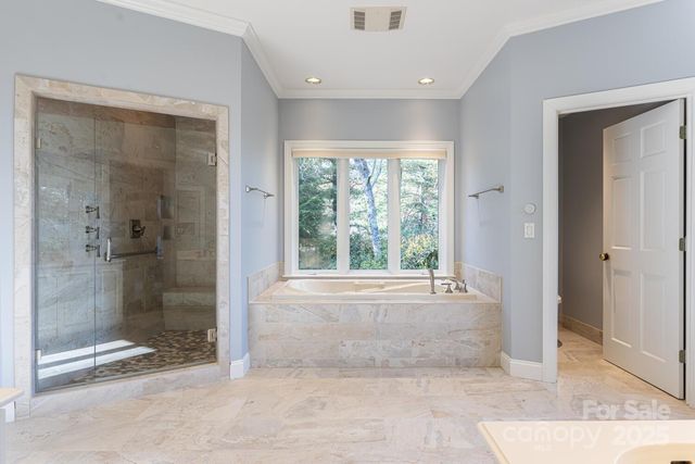 106 Woodglen Court, Flat Rock, NC 28731