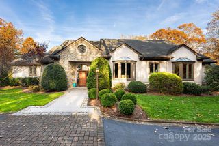 106 Woodglen Court, Flat Rock, NC 28731