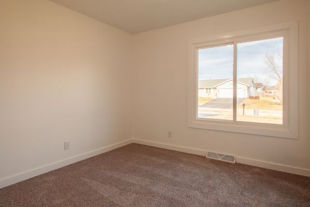 976 Prescott Drive, Rockford, IL 61108