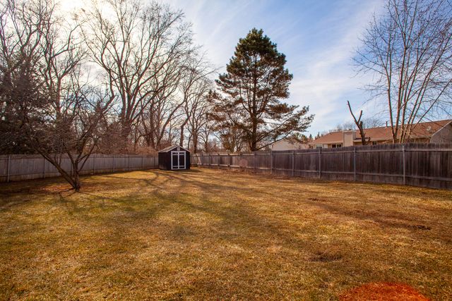 976 Prescott Drive, Rockford, IL 61108