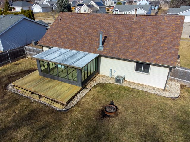 976 Prescott Drive, Rockford, IL 61108