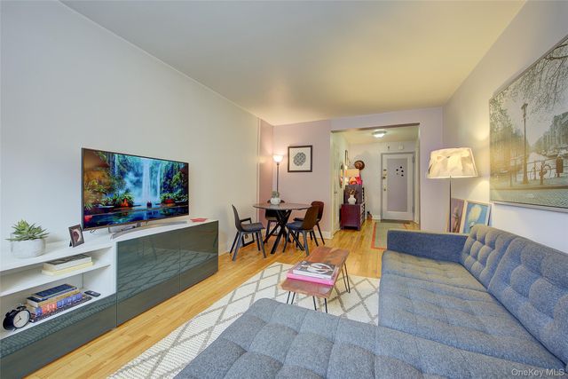 34-20 78th Street 3F, Jackson Heights, NY 11372