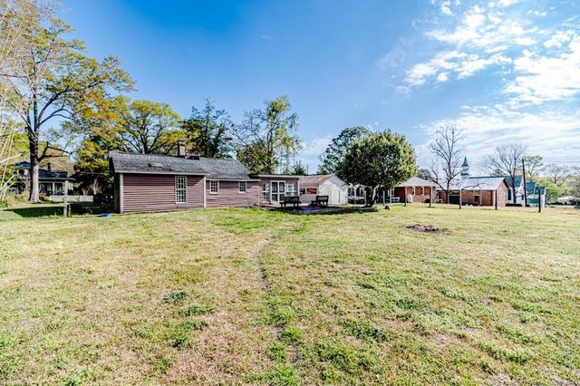 509 Carthage Street, Cameron, NC 28326