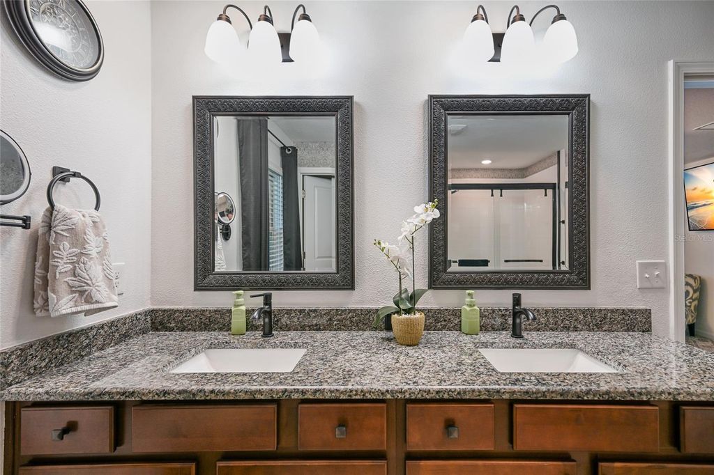 Image 28 of property listing at 5109 OLANO STREET, Palmetto, FL 34221