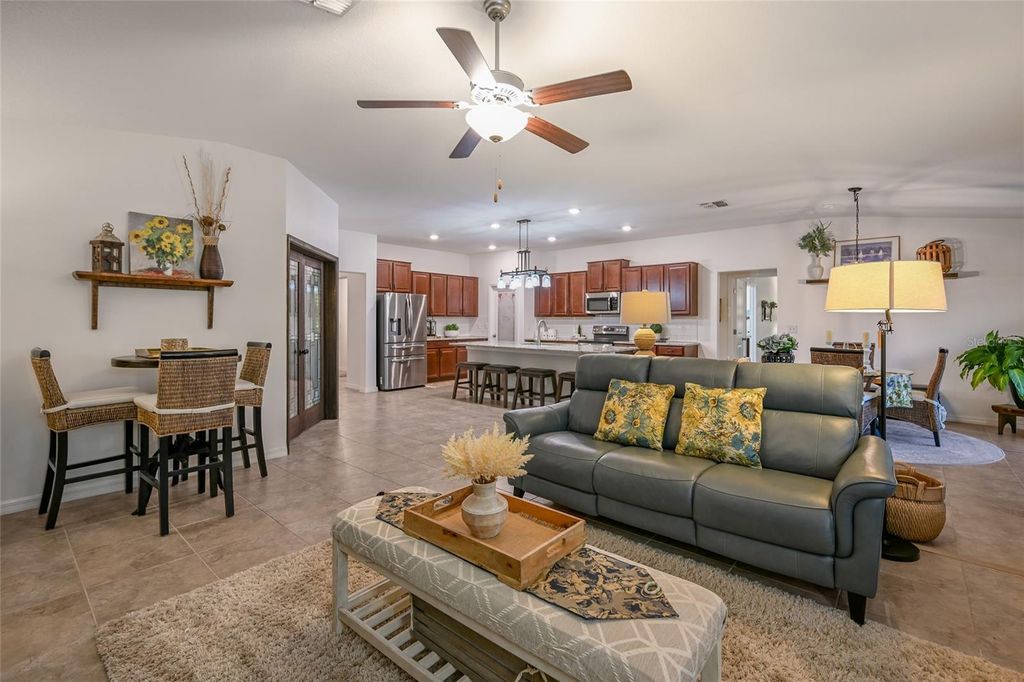 Image 10 of property listing at 5109 OLANO STREET, Palmetto, FL 34221