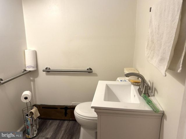 2317 S 9TH ST, Philadelphia, PA 19148