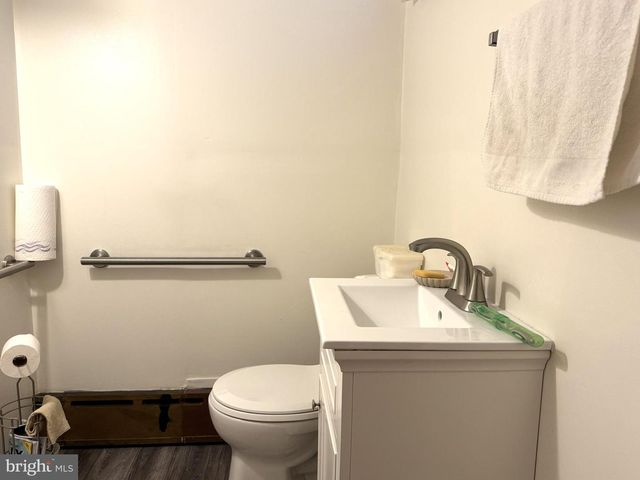 2317 S 9TH ST, Philadelphia, PA 19148