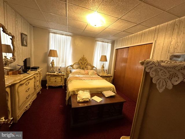 2317 S 9TH ST, Philadelphia, PA 19148