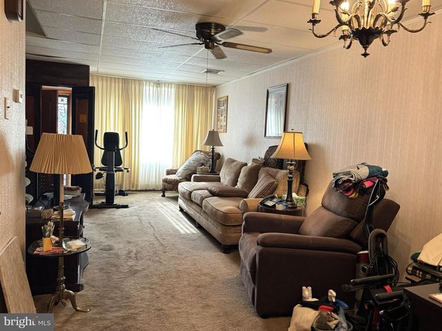 2317 S 9TH ST, Philadelphia, PA 19148