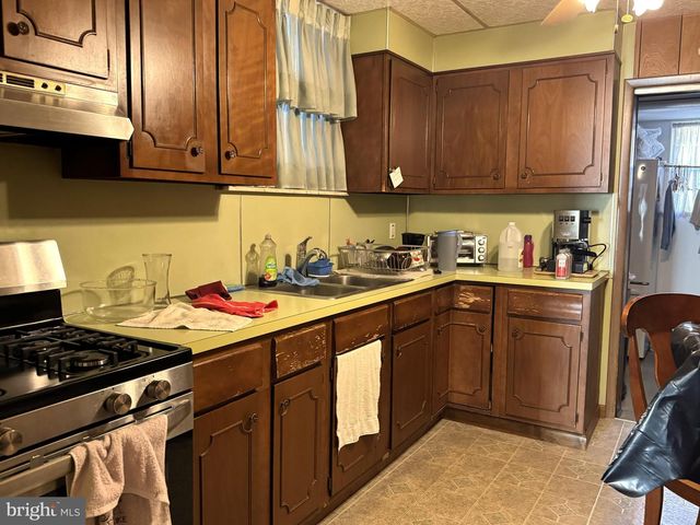 2317 S 9TH ST, Philadelphia, PA 19148