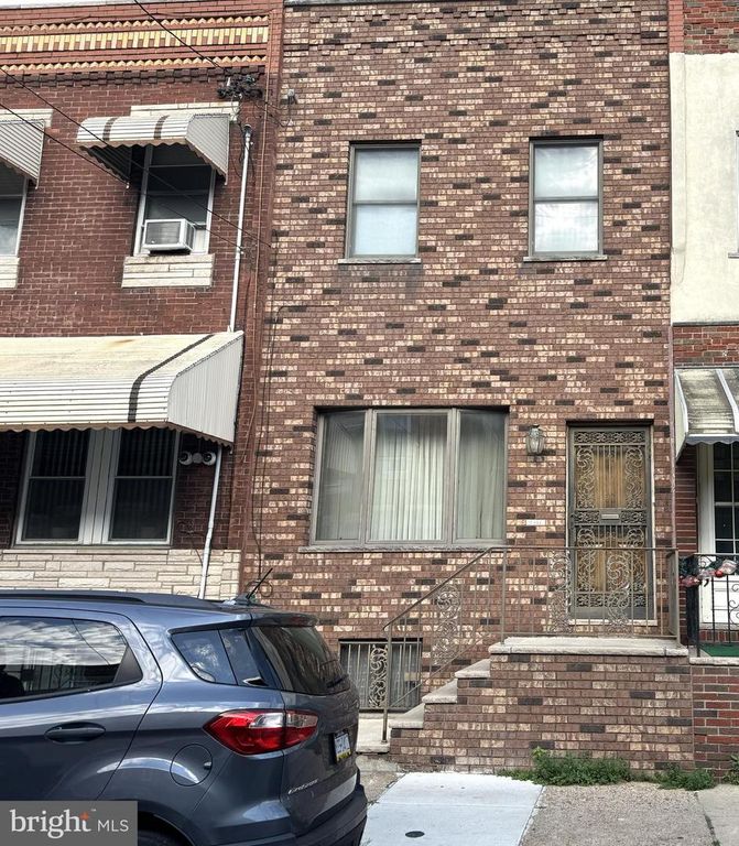 2317 S 9TH ST, Philadelphia, PA 19148