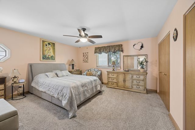8007 Alexandria Drive, Tinley Park, IL 60477