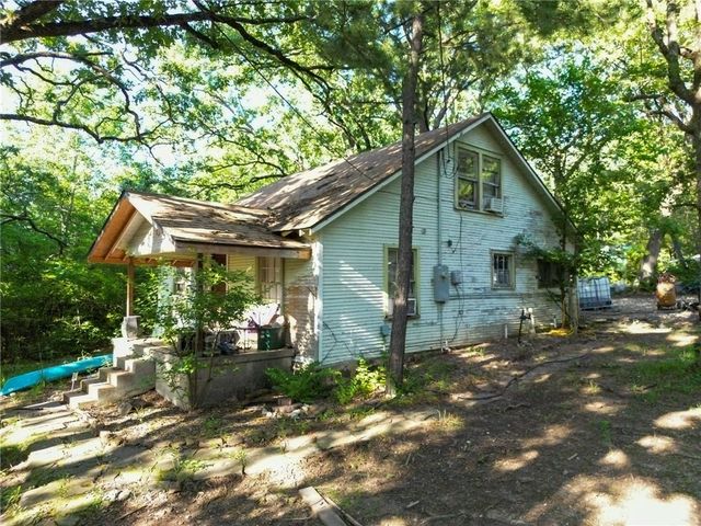 290 W 22nd Street, Fayetteville, AR 72701