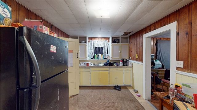 290 W 22nd Street, Fayetteville, AR 72701