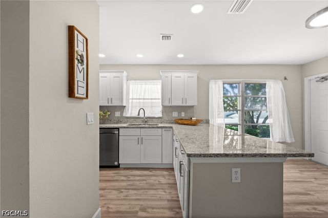 1345 SE 40th TER 2E, Cape Coral, FL 33904