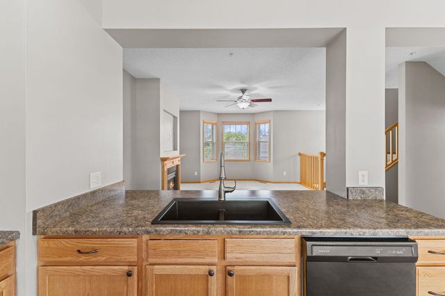 11941 Emery Village Drive N 2101, Champlin, MN 55316