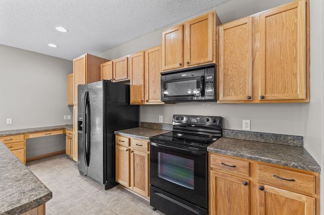 11941 Emery Village Drive N 2101, Champlin, MN 55316