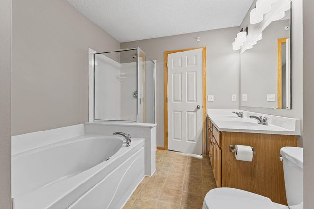 11941 Emery Village Drive N 2101, Champlin, MN 55316